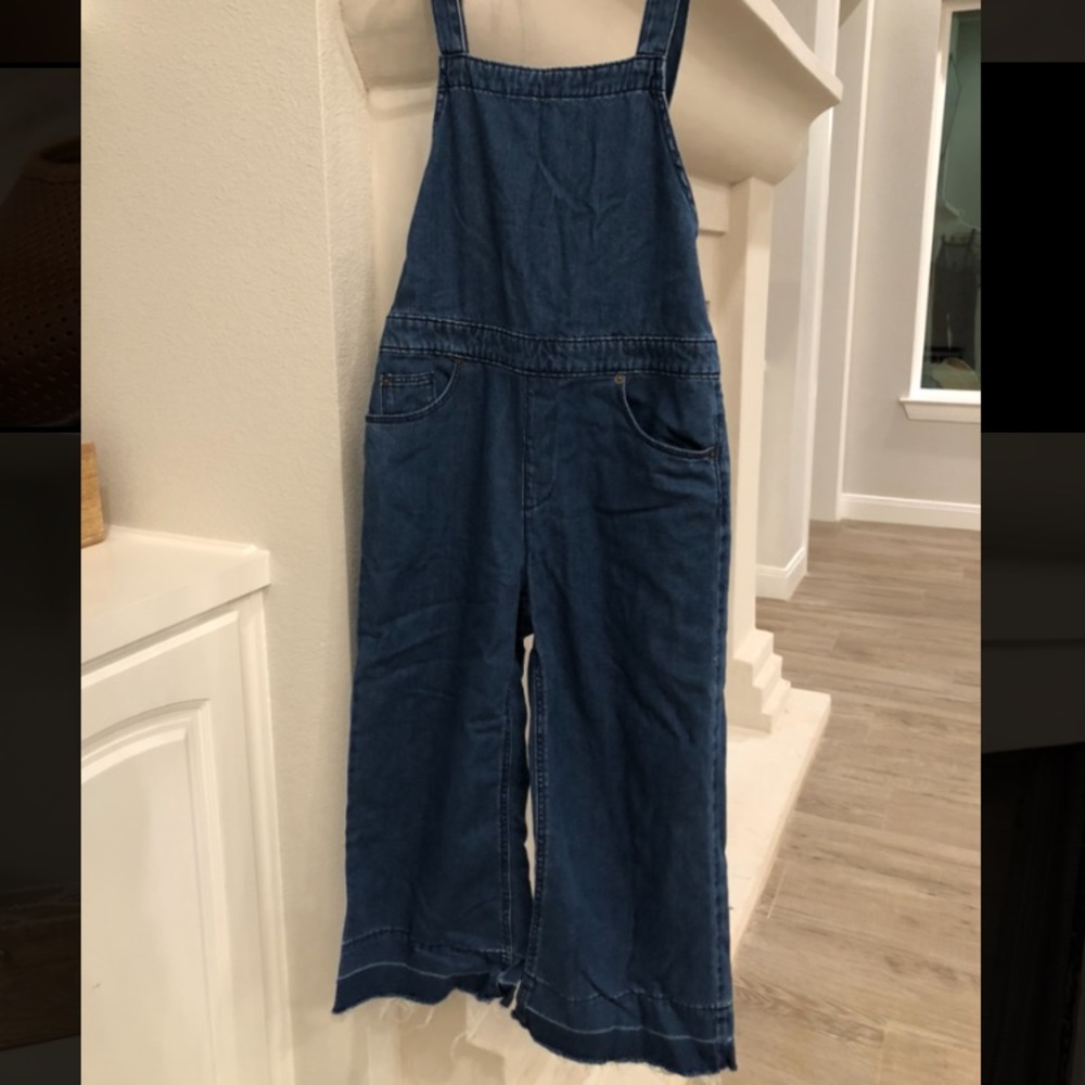 NWT Universal Thread crop wide leg denim overalls